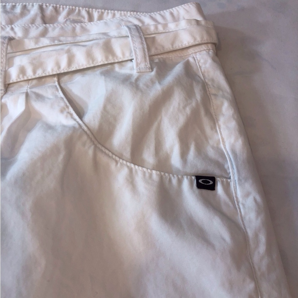 Oakley White Cuffed Shorts - Picture 14 of 16